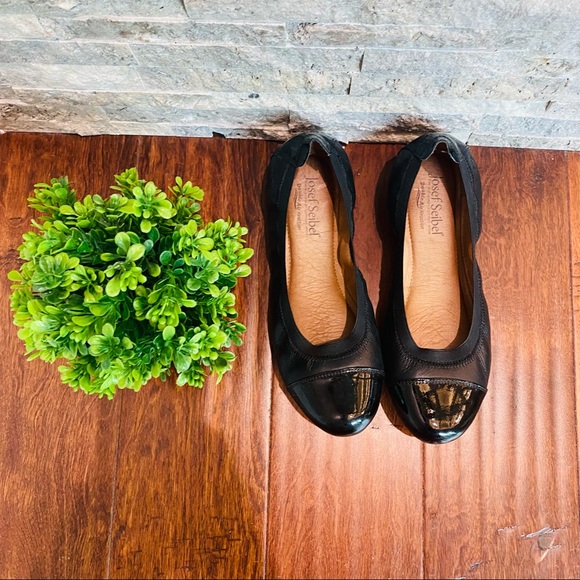 Josef Seibel european comfort shoe/black shiny toe - Picture 4 of 9